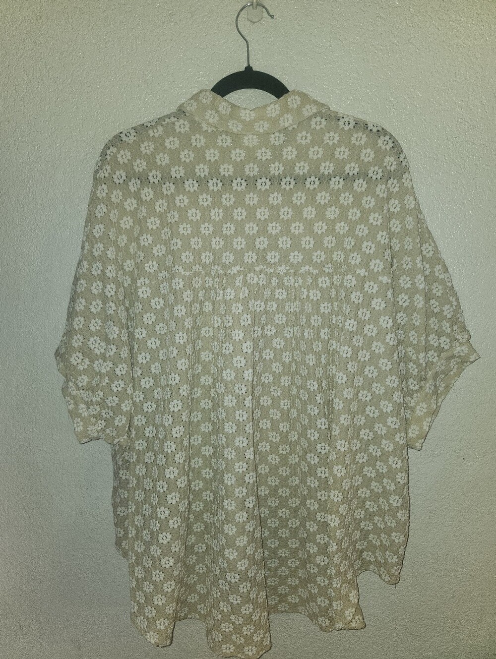 BiBi Light Beige Floral Eyelet Button-Down Shirt - Picture 7 of 9
